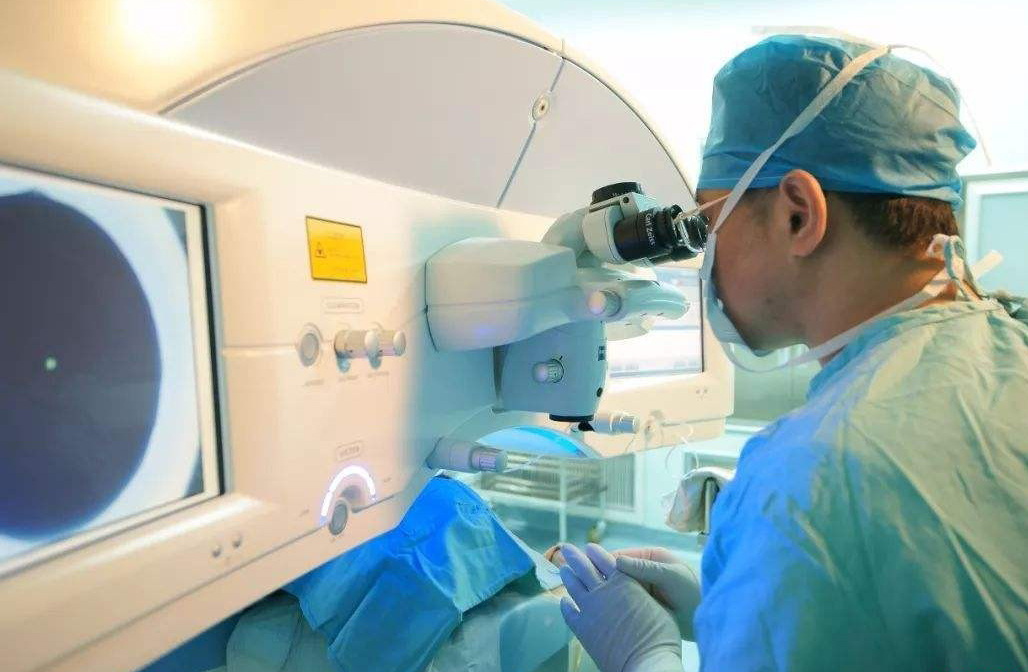 1-240H313521A59.jpg